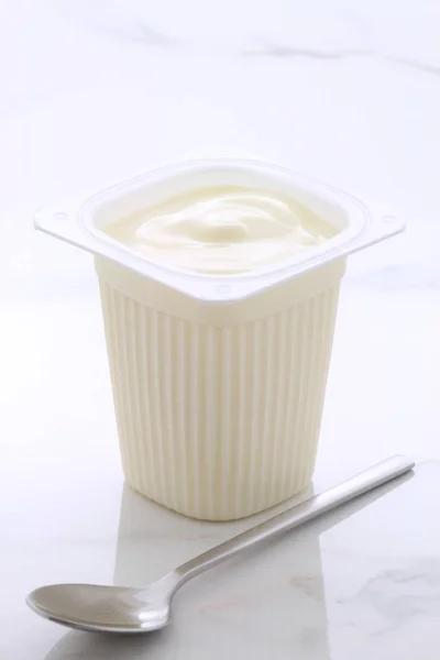 Deliciosa Nutritiva Saludable Taza Yogur Fresco Llano Vintage Italiano Carrara — Foto de Stock