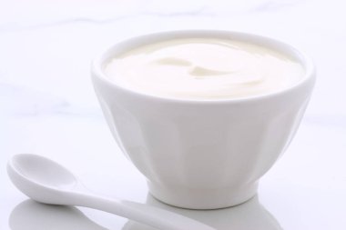lezzetli, besleyici ve sağlıklı taze yoğurt vintage İtalyan carrara mermer ayarı hakkında.