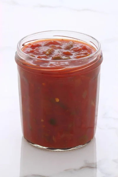 Řemeslník Salsa Mexická Dip Vinobraní Carrara Mramorový Stůl Lahodné Čerstvé — Stock fotografie