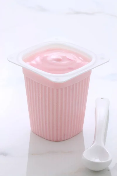 Gyümölcs Ízletes Francia Puding Stílusú Joghurt Vegyes Belül Folyamat Során — Stock Fotó