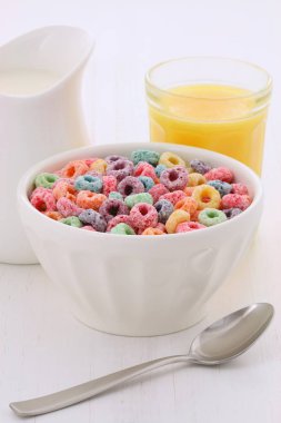 sağlıklı organik portakal suyu ile lezzetli ve besleyici Tahıl döngüler