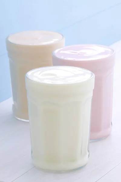 Läckra Näringsrika Och Hälsosamma Färsk Yoghurt Vintage Trä — Stockfoto