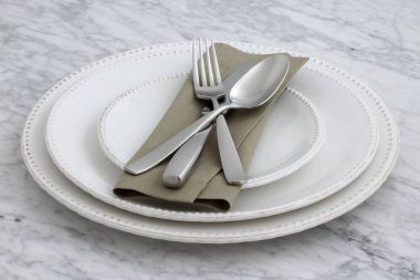 Zarif ve pratik yemek takımları