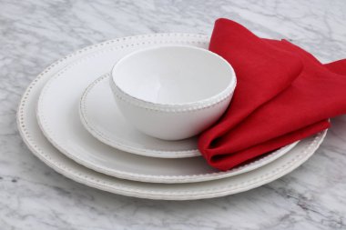 Zarif ve pratik yemek takımları