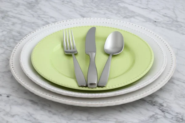 Elegant and practical dinnerware