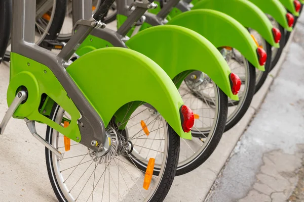 Fila Bicicletas Verdes Para Alugar Paris França — Fotografia de Stock