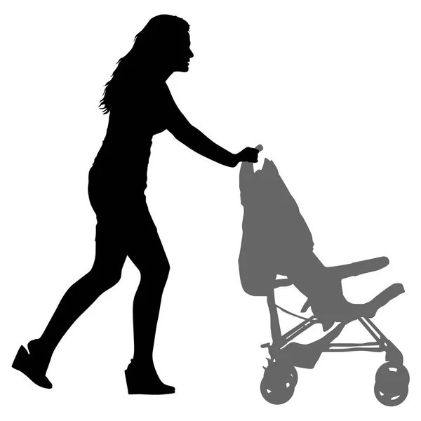 Silhuetas caminhadas mães com carrinhos de bebê no fundo branco —  Vetores de Stock