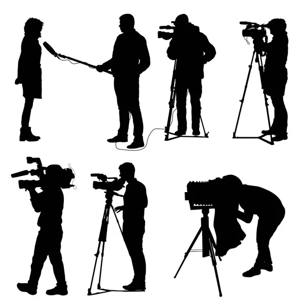 Impostare cameraman con videocamera. Silhouette su sfondo bianco — Vettoriale Stock