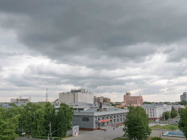 Kraj Barnaoel Altaj. Rusland. 25 september 2018: Altai drama theater in Barnaul. Kraj Altaj. West-Siberië. Rusland — Stockfoto