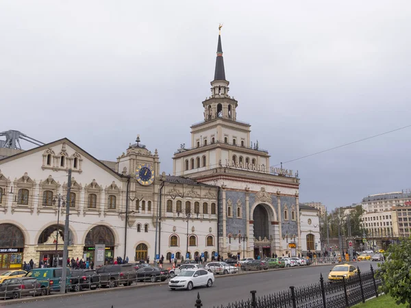 MOSCOW - OCTOBER 14: The building of the Kazan railway station on October 14, 2017 in Moscow, Russia — Stock Photo, Image