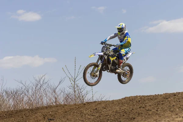 MOSCÚ - 4 DE JUNIO: Motociclista en el Campeonato de Europa en mo — Foto de Stock