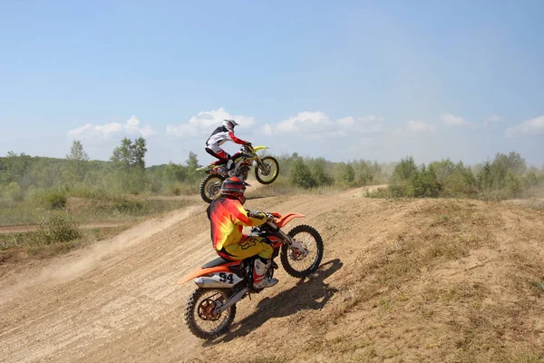 Arsenyev, Ryssland - 30 Aug: Rider deltar i omgången av t — Stockfoto