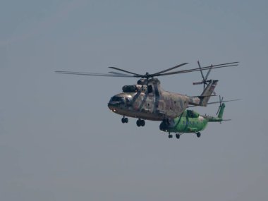 ZHUKOVSKY, RUSSIA - SEPTEMBER 01, 2019: Rusya MAKS-2019, Rusya Hava Kuvvetleri Mi-26 helikopterinin tanıtımı.