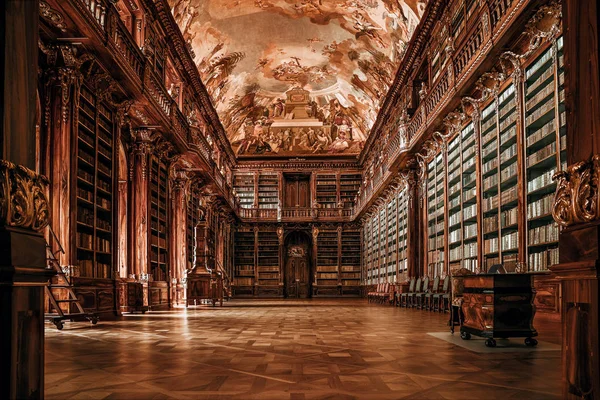 Antiguo Fondo Biblioteca Vacío Con Espacio Copia —  Fotos de Stock