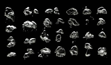 Siyah arka plan üzerine izole su birçok farklı hava kabarcıkları kümesi