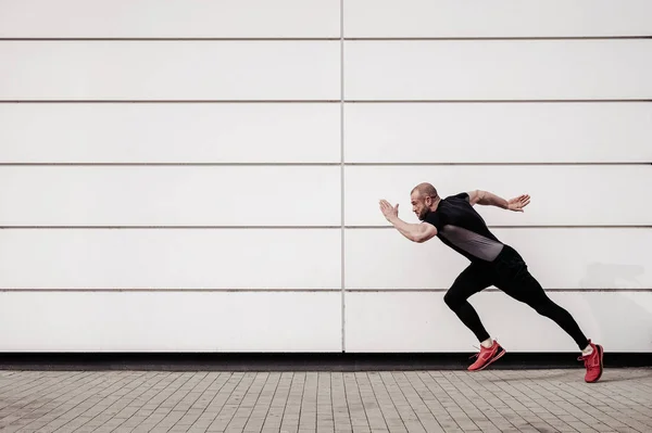 Side View Fit Sports Man Running Wall Copy Space — Stock Photo, Image