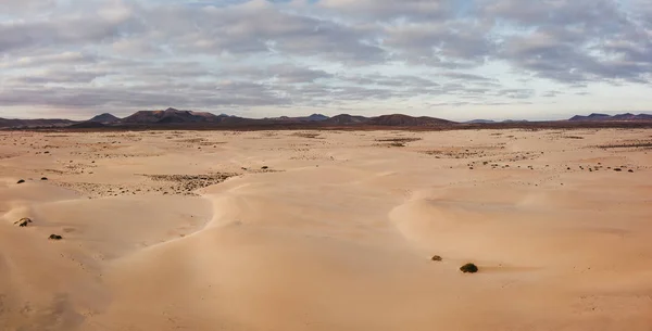 Повітряний панорамний вид на пустелю — стокове фото