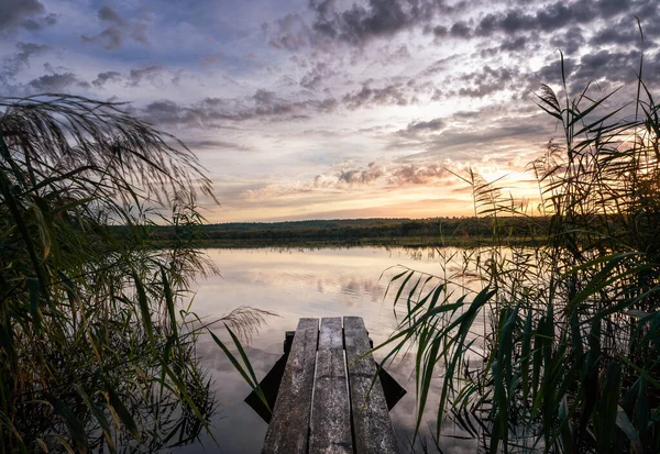 Wooden Jetty Lake Sunrise Fishing Background Copy Space — Stock Photo, Image