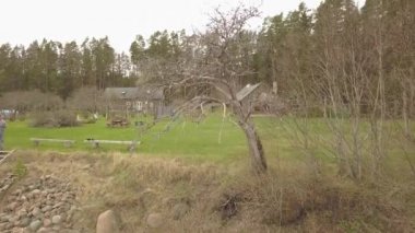 Roja Letonya Baltık Denizi deniz hava dron üstten görünüm 4k Uhd video