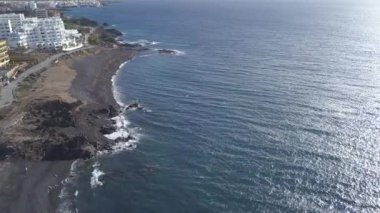 Tenerife Adası kanarya İspanya Atlantik Okyanusu dron üstten görünüm 4k Uhd video havadan görünümü