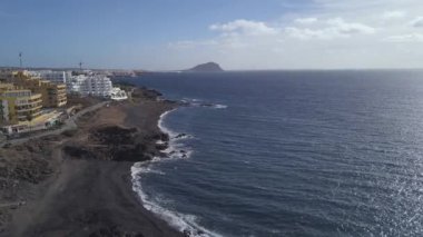 Tenerife Adası kanarya İspanya Atlantik Okyanusu dron üstten görünüm 4k Uhd video havadan görünümü