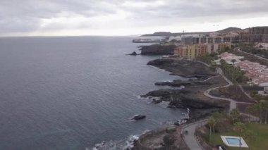 Tenerife Adası kanarya İspanya Atlantik Okyanusu dron üstten görünüm 4k Uhd video havadan görünümü