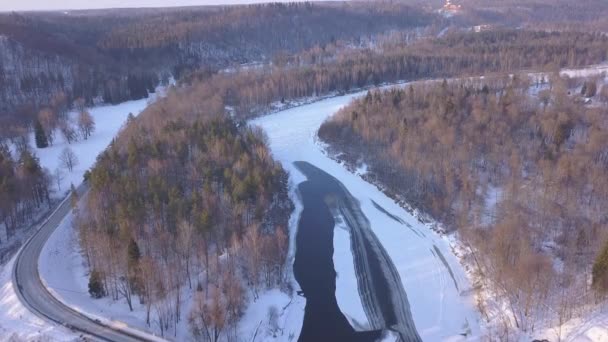 Inverno Sigulda Gelo Congelado Rio Gauja Letónia Drone Aéreo Vista — Vídeo de Stock