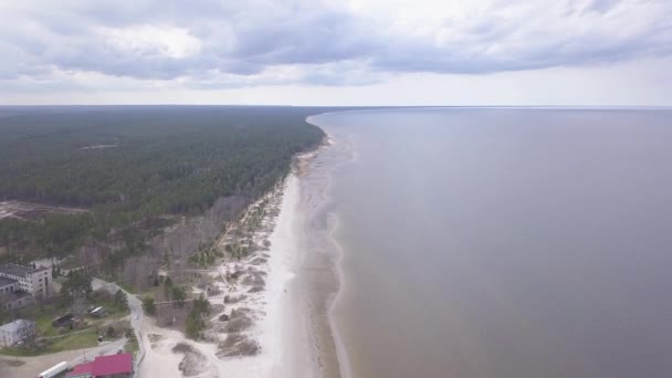 Roja Lettland Östersjön Seaside Antenn Drönare Ovanifrån Uhd Video — Stockvideo