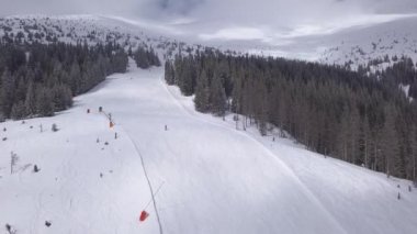 kar dağ Slovakya Kayak Kış Jasna Europa hava dron Üstten Görünüm