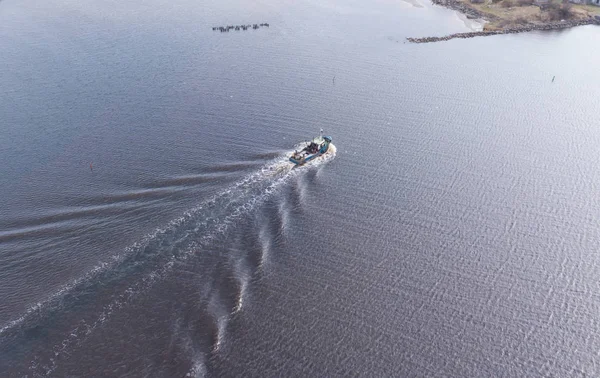 Navio Que Vai Para Harbor Roja Latvia Vista Aérea Drone — Fotografia de Stock