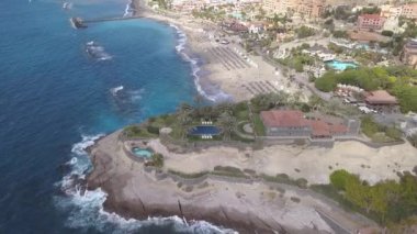 Tenerife Adası kanarya İspanya Atlantik Okyanusu dron üstten görünüm 4k Uhd video havadan görünümü
