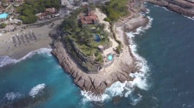 Tenerife Adası kanarya İspanya Atlantik Okyanusu dron üstten görünüm 4k Uhd video havadan görünümü