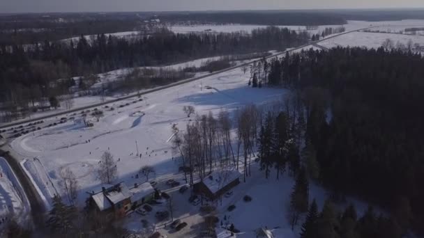 Winter Feld Krimulda Lettland Antenne Drohne Draufsicht Uhd Video — Stockvideo