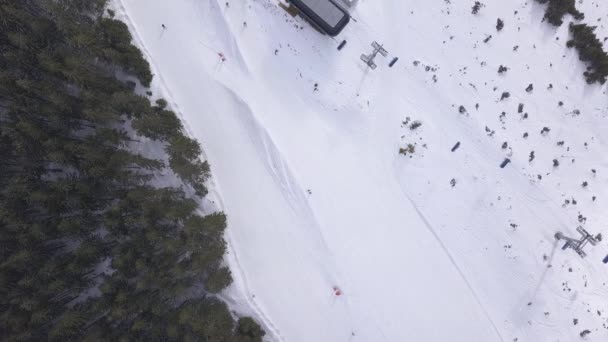 雪山斯洛伐克滑雪冬季亚斯纳 马蒂奇欧罗巴空中无人机俯视图 — 图库视频影像