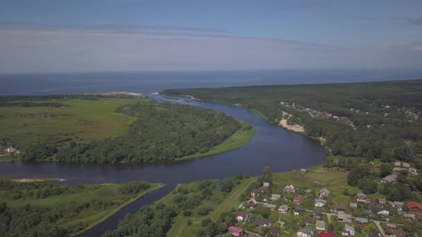 Gauja Rivière Lettonie Drone Dans Mer Baltique Vue Aérienne Uhd — Video