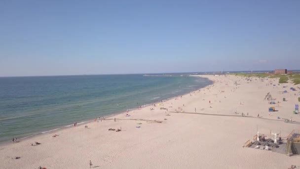 Östersjöns Kust Strand Ventspils Kurzeme Antenn Drönare Ovanifrån Uhd Video — Stockvideo