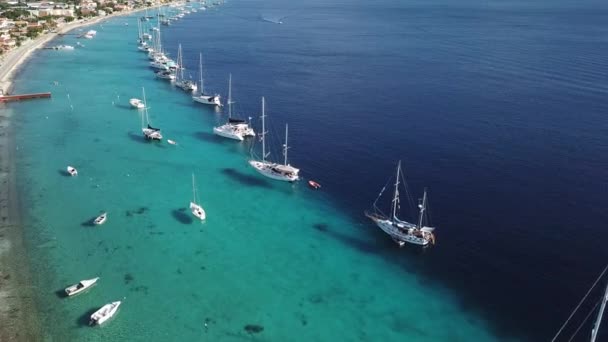 Caribeño Barco Barco Puerto Bonaire Isla Aérea Drone Vista Superior — Vídeos de Stock