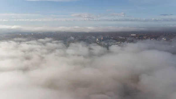 Riga Lettország Daugava Folyó Zakusala Füstfelhő Sziget Légi Drone Felülnézet — Stock Fotó