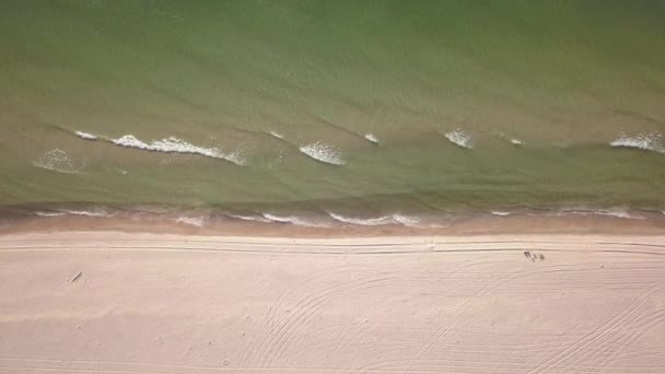 Östersjöns Kust Strand Ventspils Kurzeme Antenn Drönare Ovanifrån Uhd Video — Stockvideo