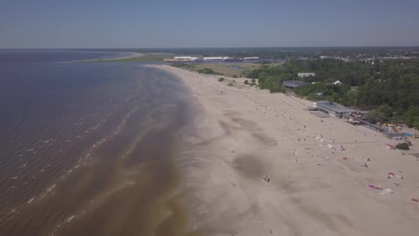 Пляж Побережье Балтийского Моря Parnu Эстония Воздушный Дрон Вид Сверху — стоковое видео