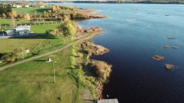 Ikskile Letonya Daugava Nehri Saint Meinhard Island Hava dron üstten görünüm 