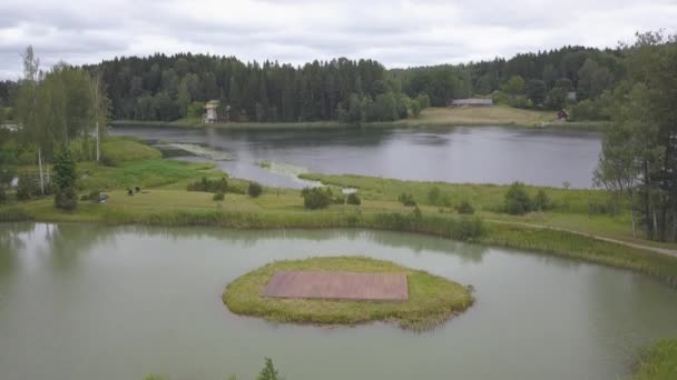 Amatciems Lago Aerial Drone Vista Superior Uhd Video Letonia — Vídeo de stock