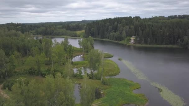 Матсіемс Озера Повітряних Безпілотника Зверху Перегляд Uhd Відео Латвія — стокове відео