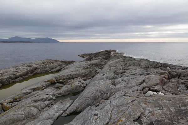 ノルウェー島アヴェロイ北欧風景北秋の写真 — ストック写真