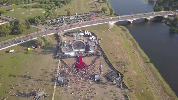 Vue Aérienne de la ville de Jelgava Lettonie Zemgale drone top view 4K UHD vidéo 