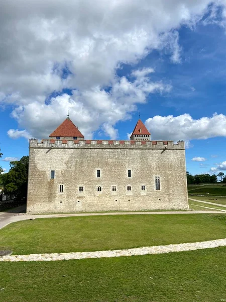 Kuressaare Cidade Saaremaa Ilha Estónia Antigo Castelo Medieval Fotos — Fotografia de Stock