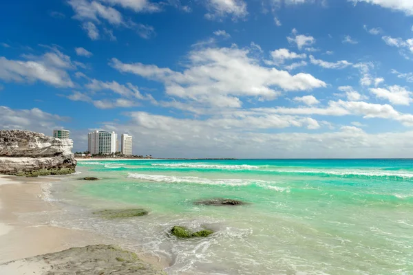 CANCUN, MEXICO NORTH AMERICA. Morning on the beach — 스톡 사진