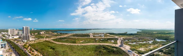 Vue panoramique sur le lagon — Photo