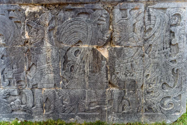 Руїни стародавньої цивілізації майя в Чичен-Іца. Мексика. — стокове фото