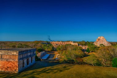 Uxmal Maya Kızılderililer Piramitleri